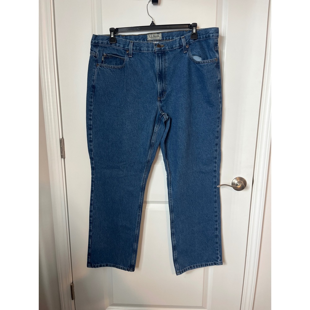 LL Bean Standard Fit Mens Blue Denim Straight Leg Jeans 40x30 Cotton
